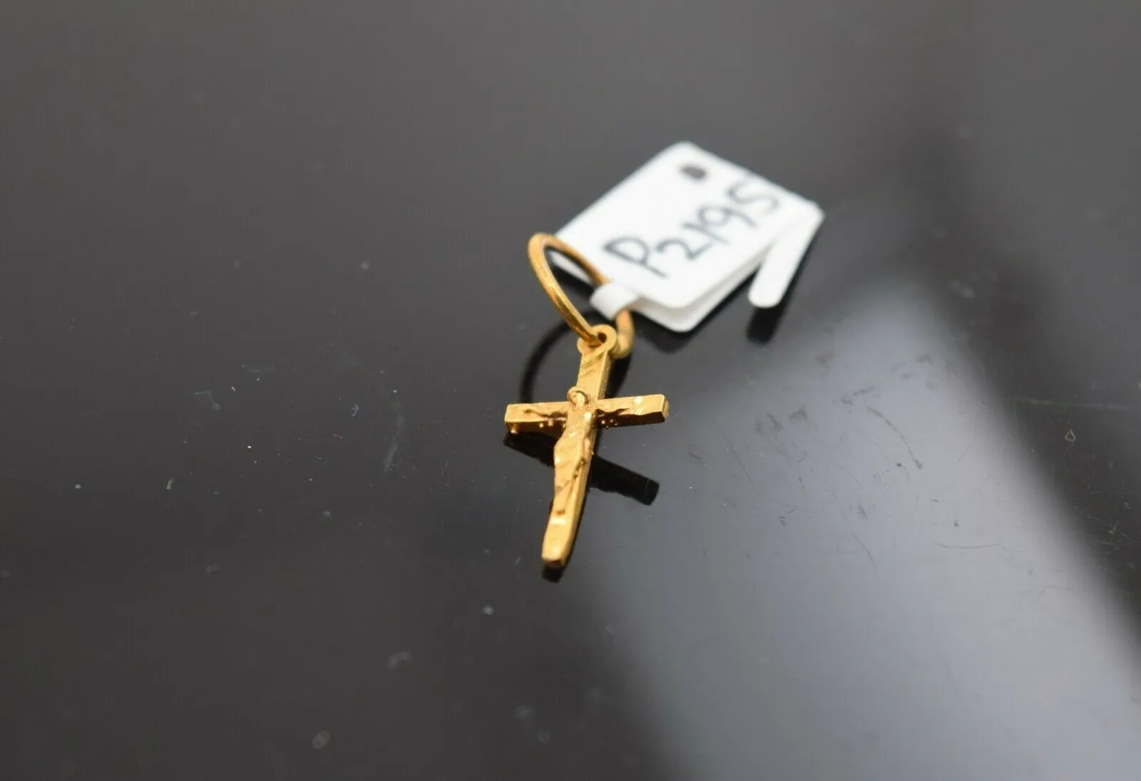 22k Pendant Solid Gold ELEGANT Simple Diamond Cut Jesus Cross Pendant P2195 mon