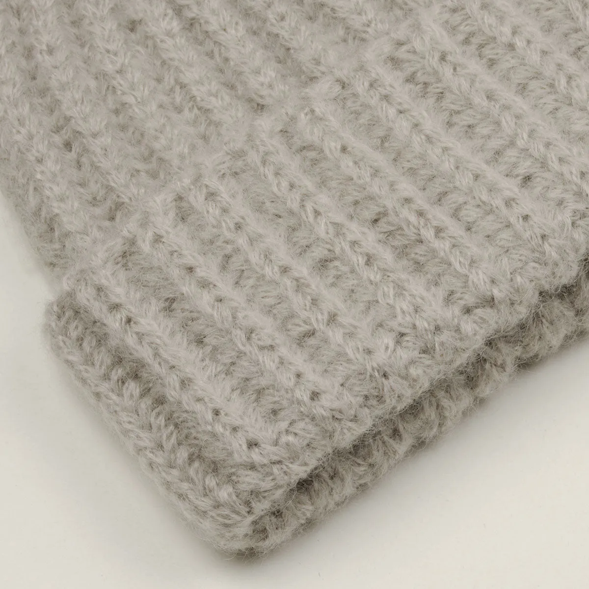 cableami - Mohair Tube-Yarn Beanie - Light Beige