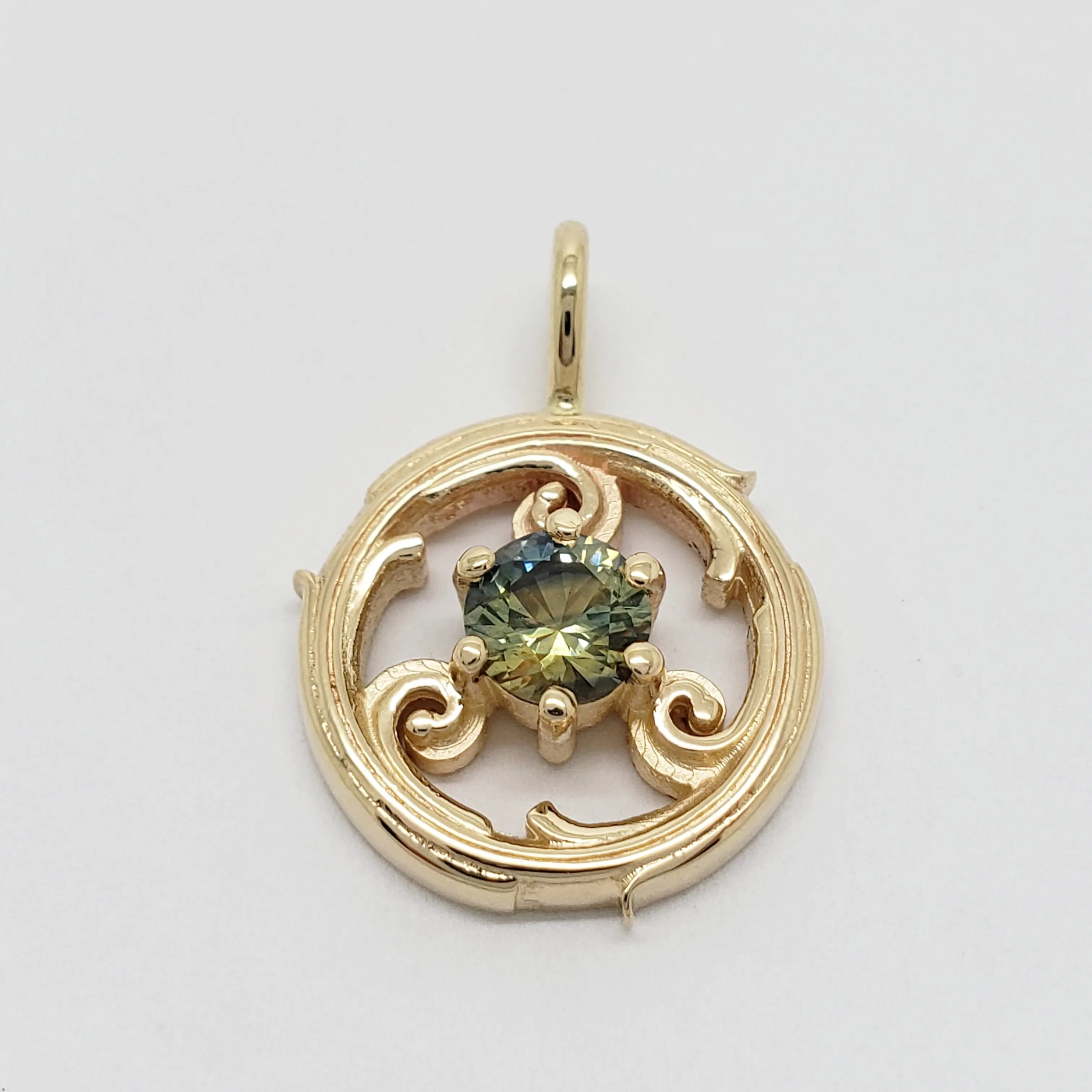 Circle Vine Pendant