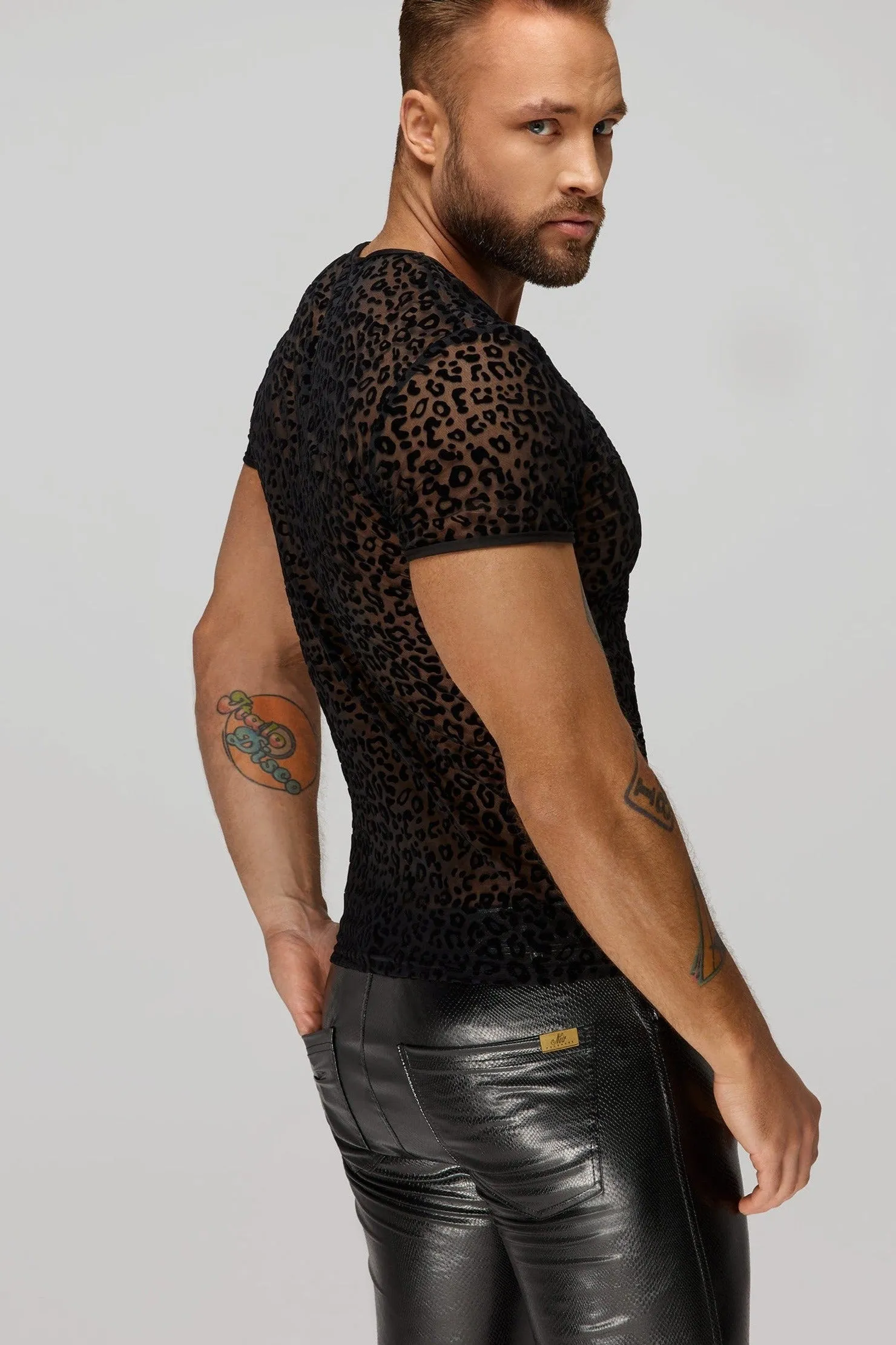 Leopard Flock V-Neck T-Shirt