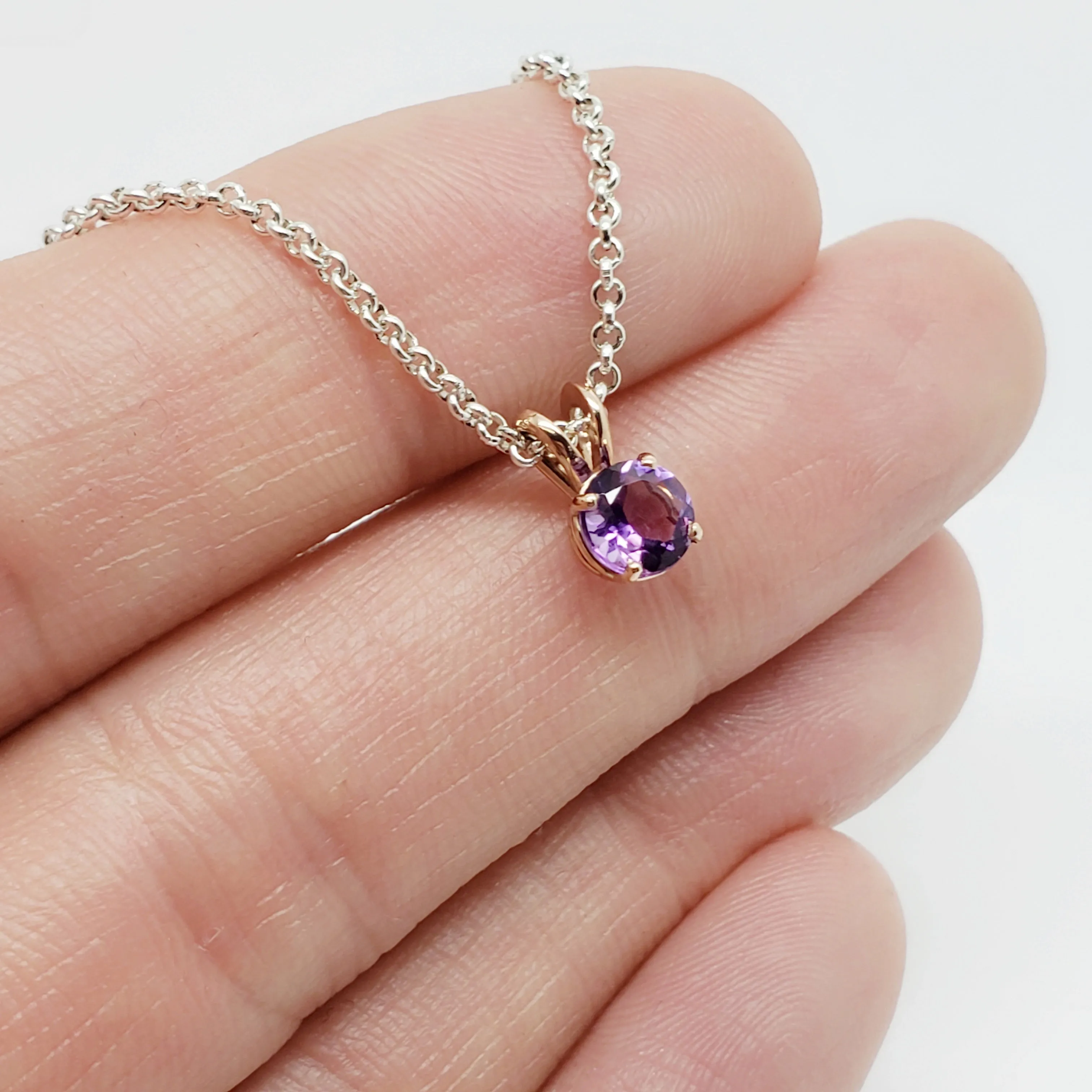 Round Amethyst Pendant